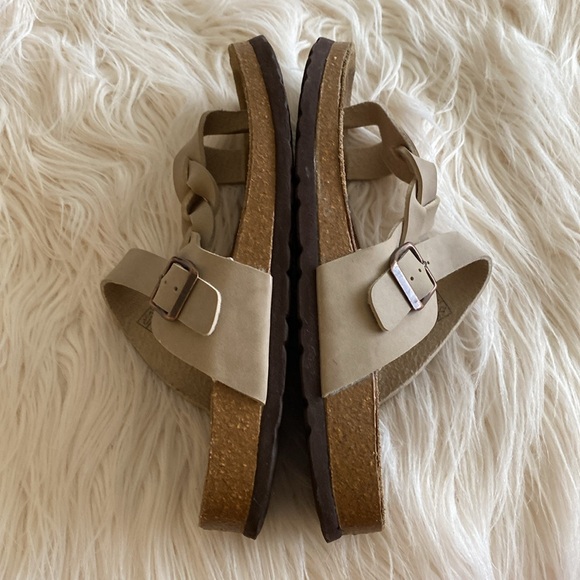 CUSHIONAIRE sandals - Picture 8 of 12